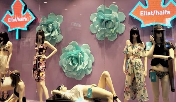 Shaped LED screen by protouch